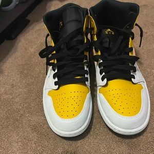 White and yellow ones